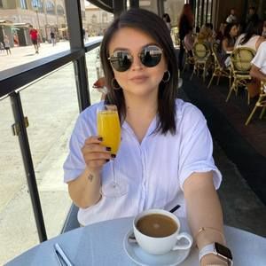 Meet your Posher, Alissa